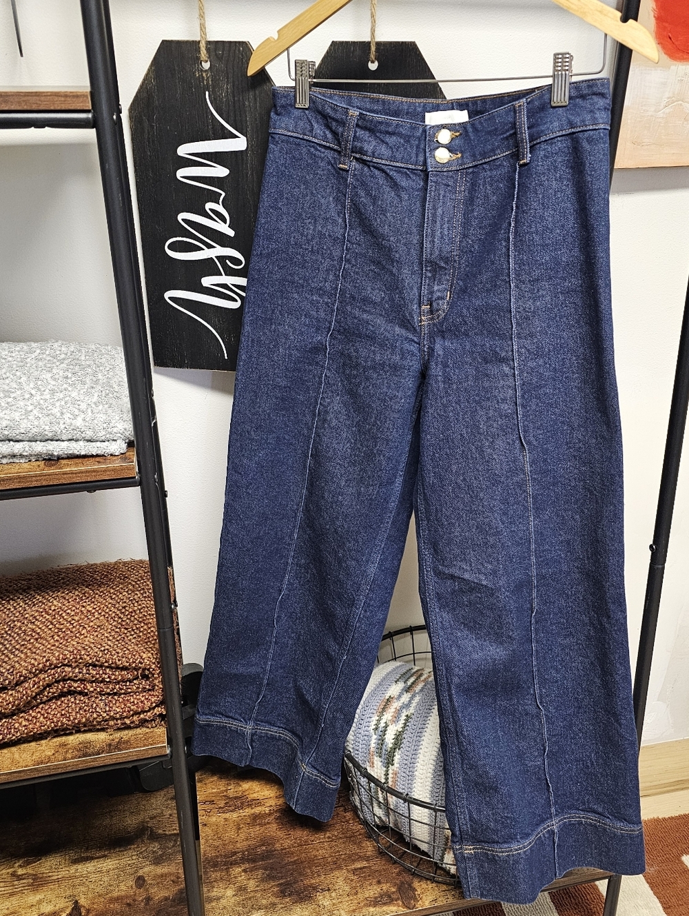 H&M High-Waist Wide Leg Jeans - Picture 2 of 11